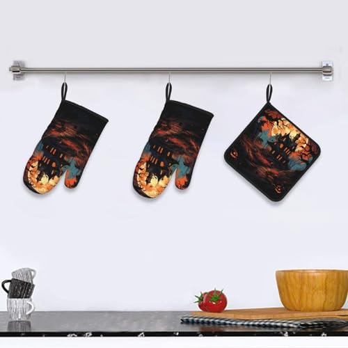 Halloween Castle Oven mitts set