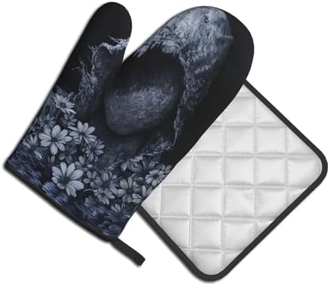 Spooky Halloween Ghost Oven Mitts and Pot Holders Set 1