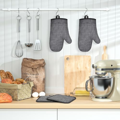 Cusira Premium Oven Mitts Pot Holder Set