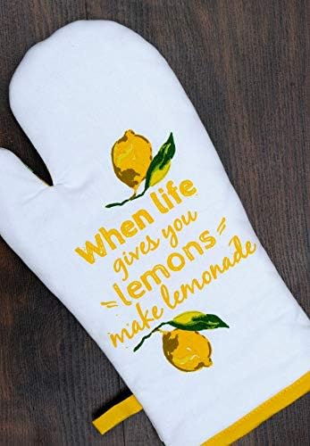 AMOUR INFINI Heat-Resistant Pot Holder Oven Mitt Set for Cooking kicks