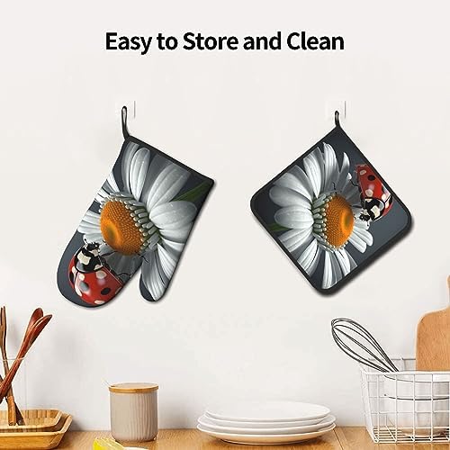 Cute Ladybug Daisy Oven Mitts Pot Holders Set