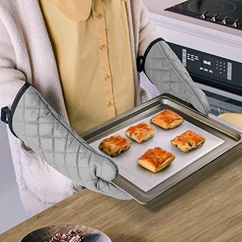 Flame Resistant Heat-Resistant Quilted Oven Mitt Set