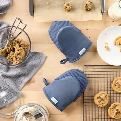 TOWN COUNTRY BASICS Mini Oven Mitt Set 2-Pack Heat Resistant