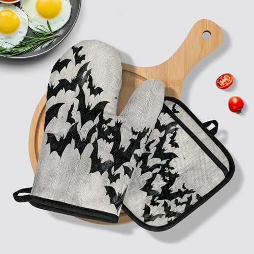 Trick or Treat Halloween-Themed Oven Mitts Potholders Set