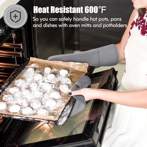 Safe Heat-Resistant Pots and Oven Mitts Set