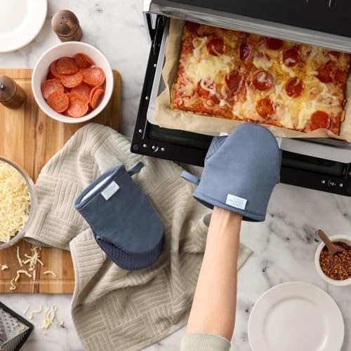 TOWN COUNTRY BASICS Mini Oven Mitt Set 2-Pack Heat Resistant