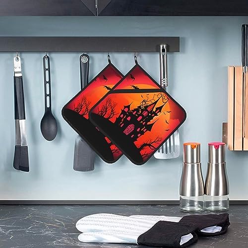 Chic 2-Piece Set of Comfortable andVersatile Potholders