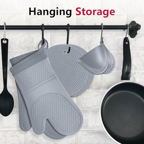 Oven mitts for cooking warmth