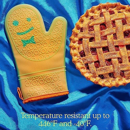 Pair of Heat-Resistant Oven Mitts by Staff