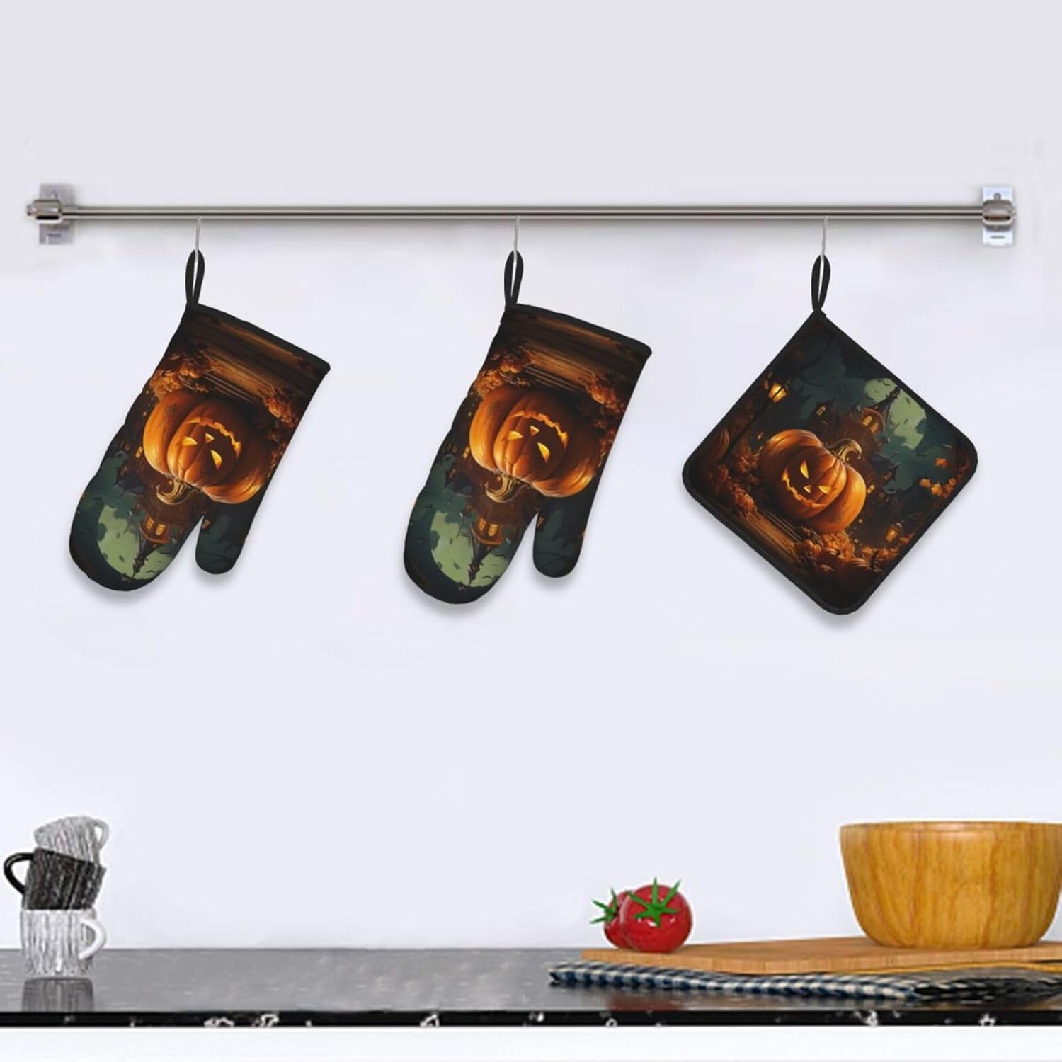 XTUAG pumpkin Halloween oven mitts and pot holders 3 piece set