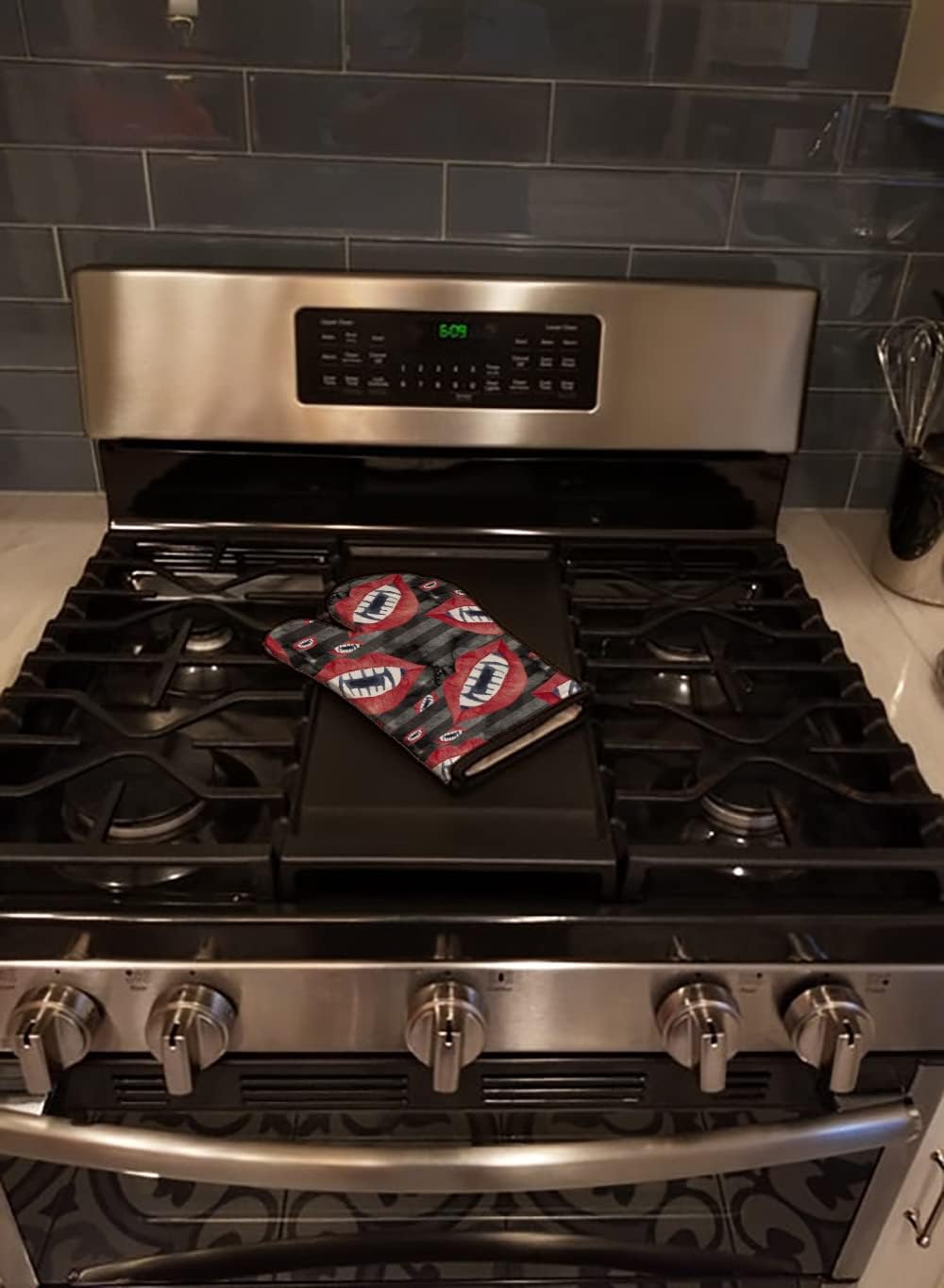 YYC Heat-Resistant Oven Mitt with Sturdy Design for Baking Cooking