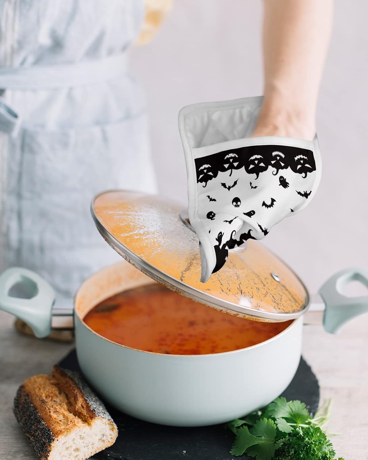 Halloween Party Castle Pot Holder Set