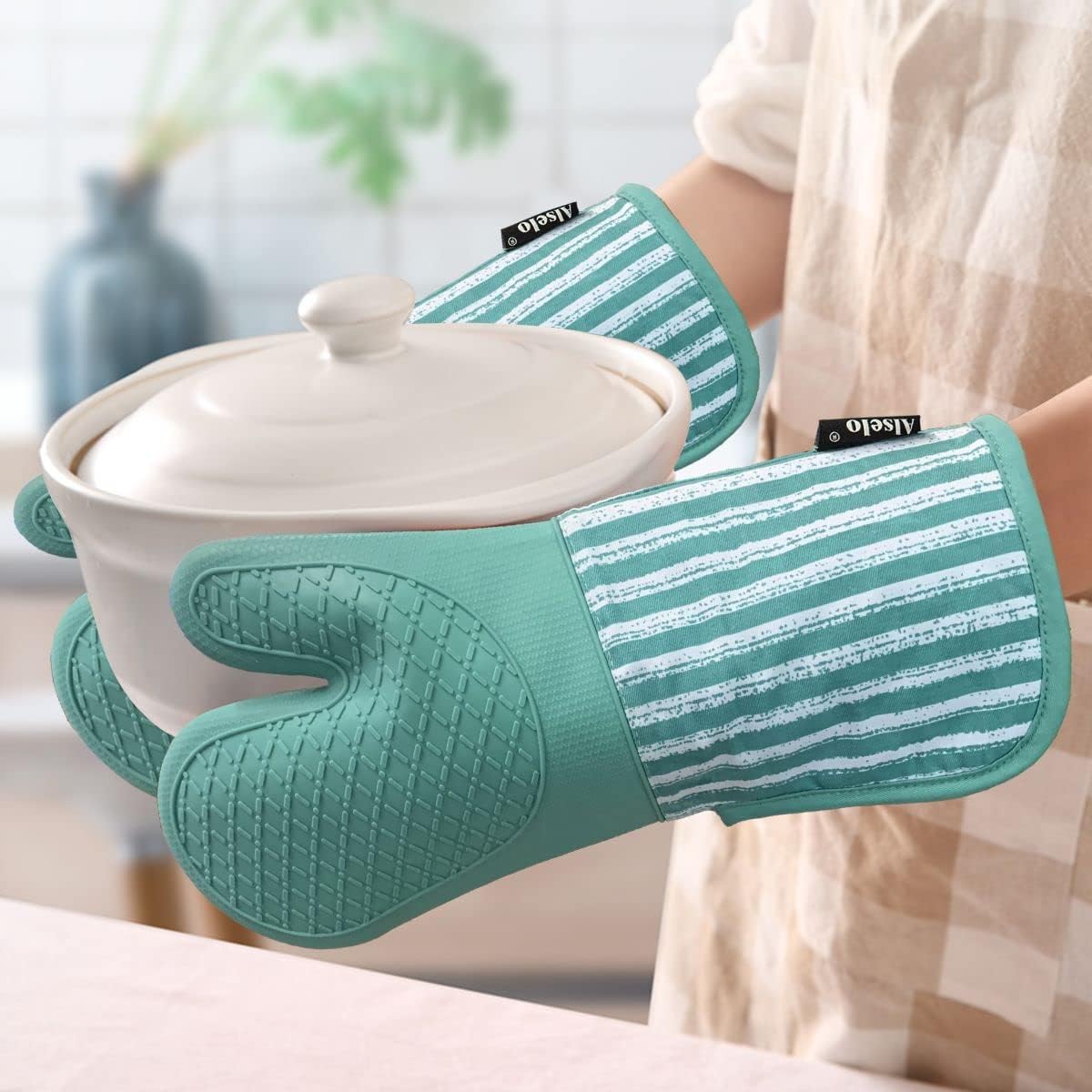 Safe Cooking Oven Mitts