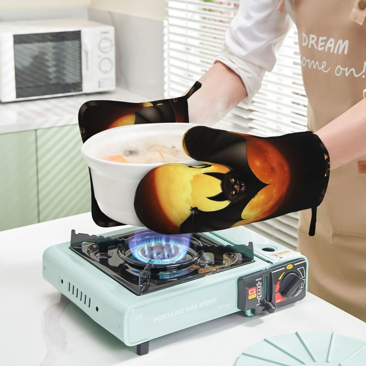 Halloween Compatible Silicone Oven Mitts and Pot Holders Set of 2