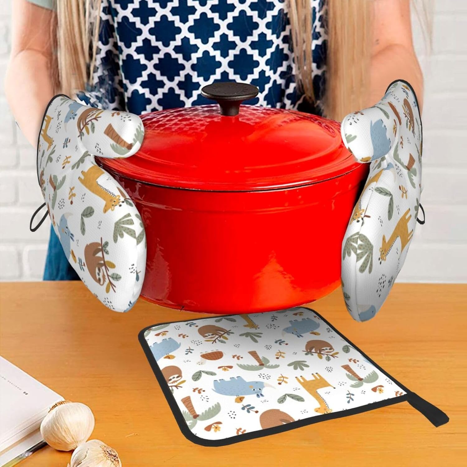 Safe Kitchen Gloves Set for Oven BBQ Use