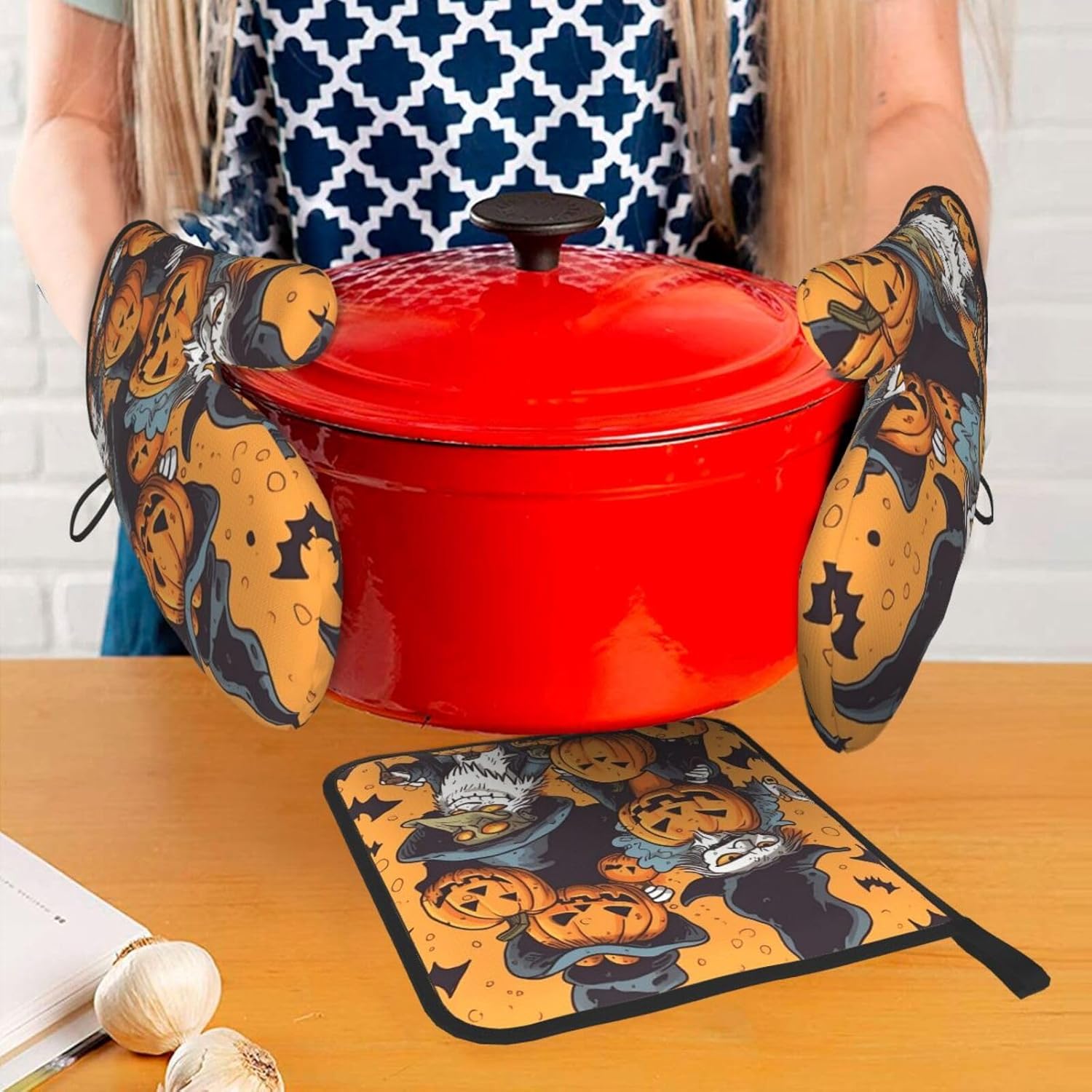 Pecan Family Oven Mitt Set for Heating Cooking and Baking