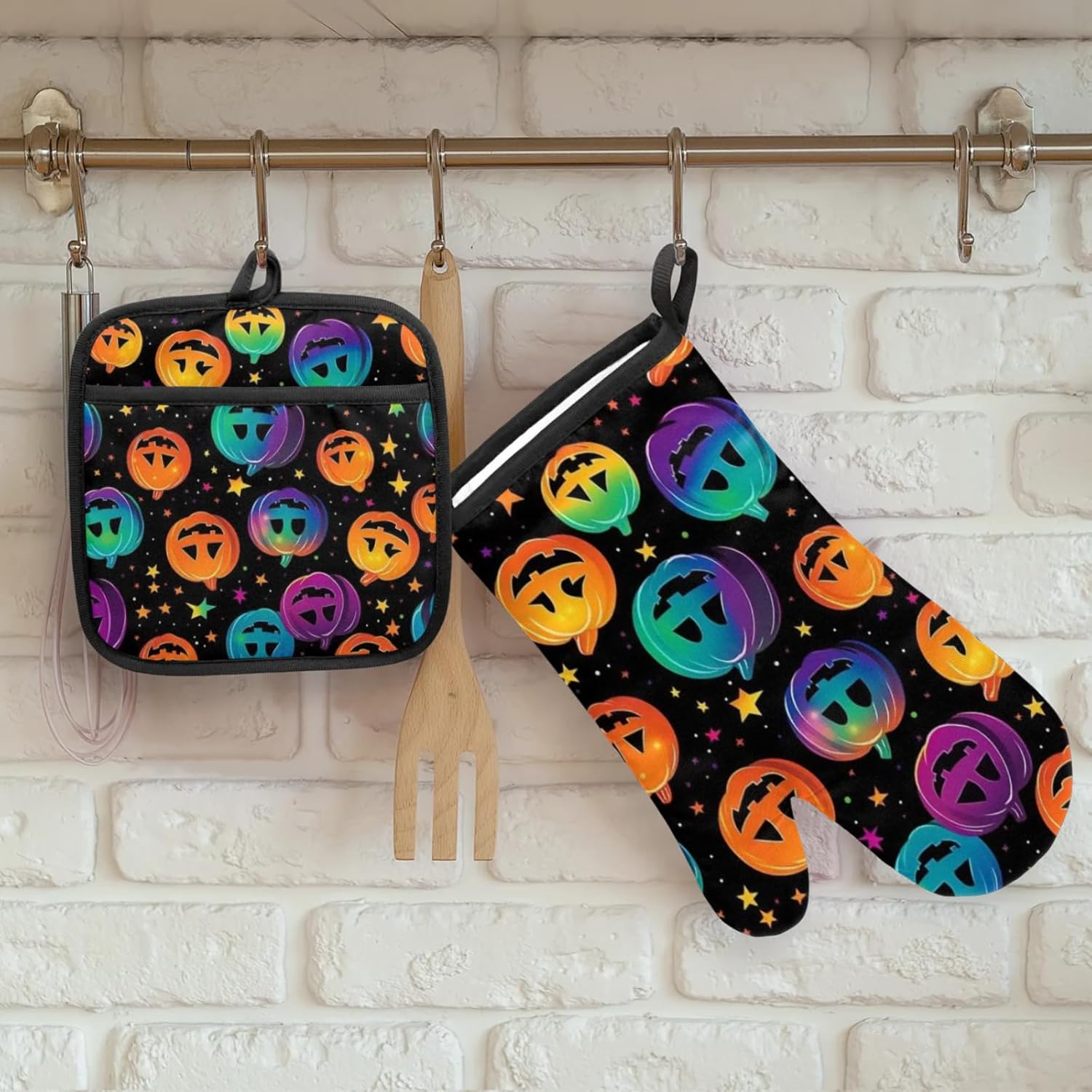 Halloween Oven Mitts Pot Holders Set - Pumpkins with Safety
