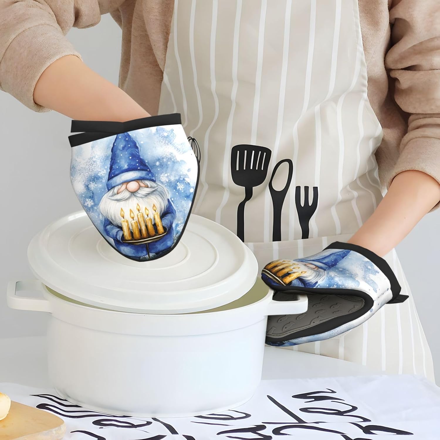Hanukkah Gnome Silicone Oven Mitts Heat Resistant Kitchen Gloves