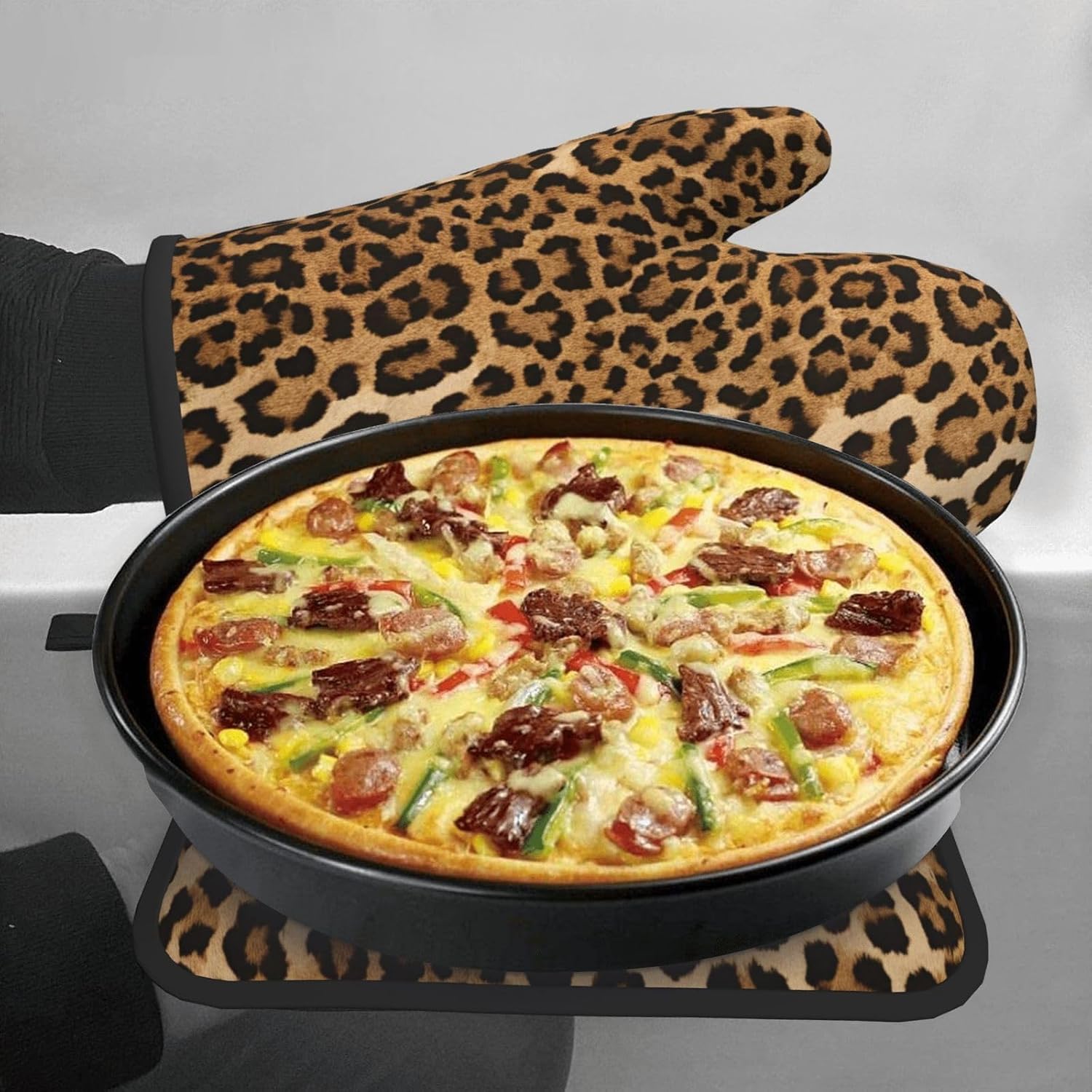 Leopard Print Oven Mitts and Pot Holders 2pcs Set
