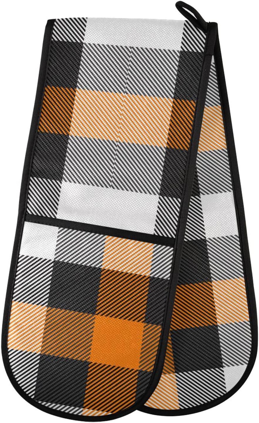 Heat-Resistant Halloween Plaid Oven Mitts