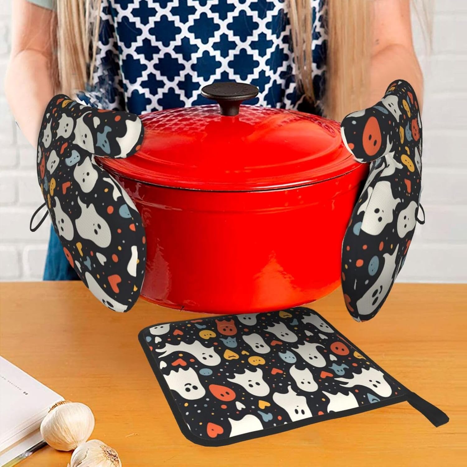 Halloween Stove Ghost Oven Mitts and Pot Holders Set of 3