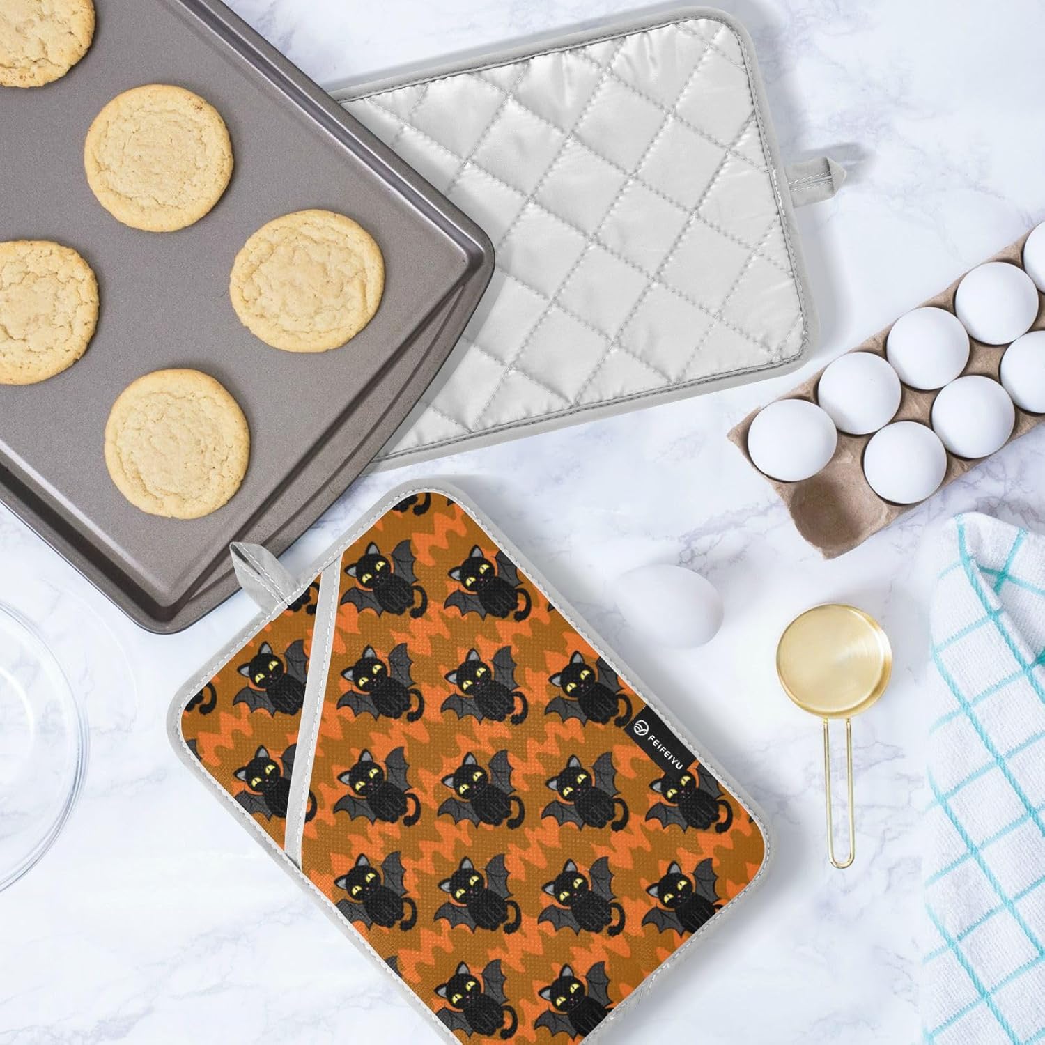 Pumpkin Batcheloring Pot Holder Set