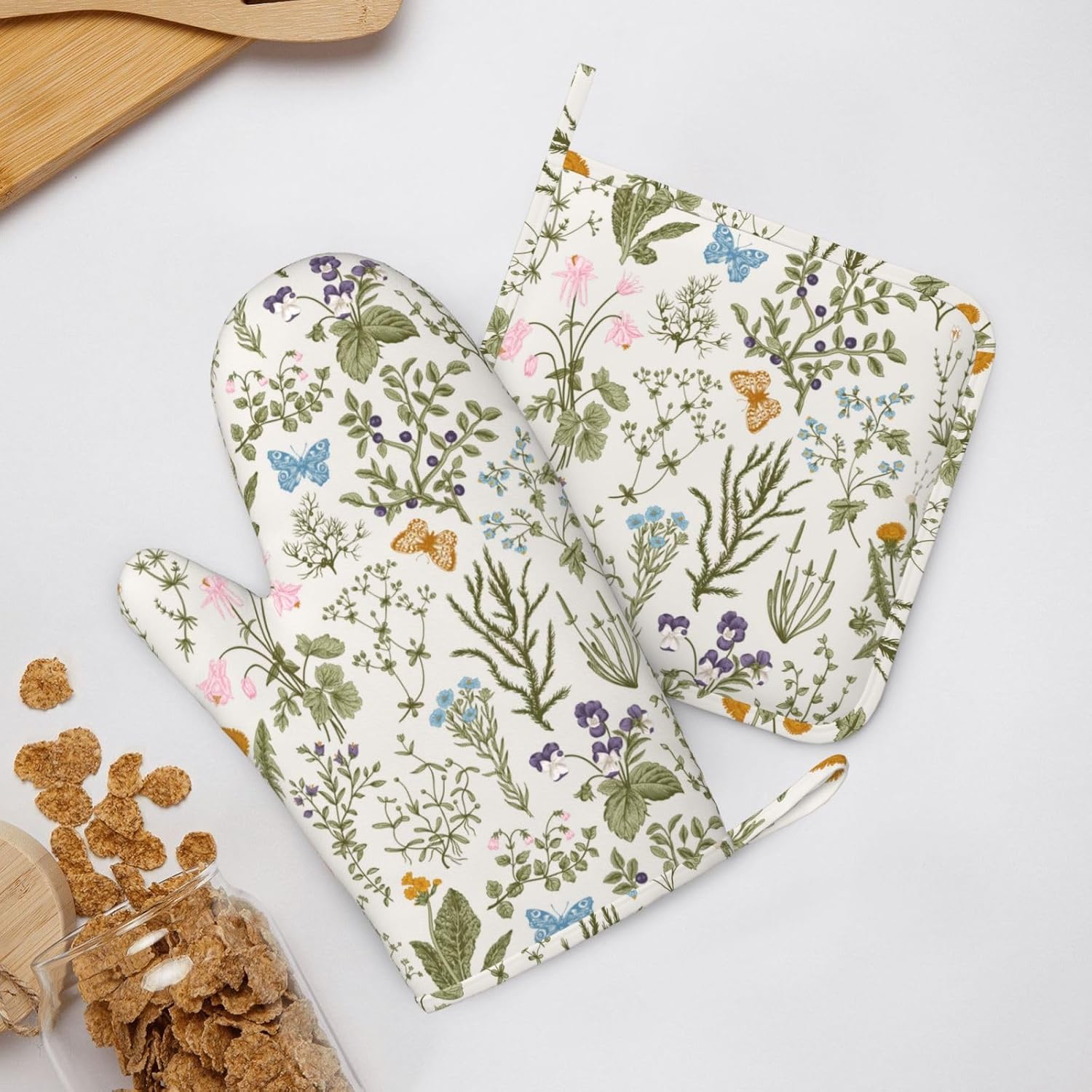 Cozy Floral Oven Mitts Set