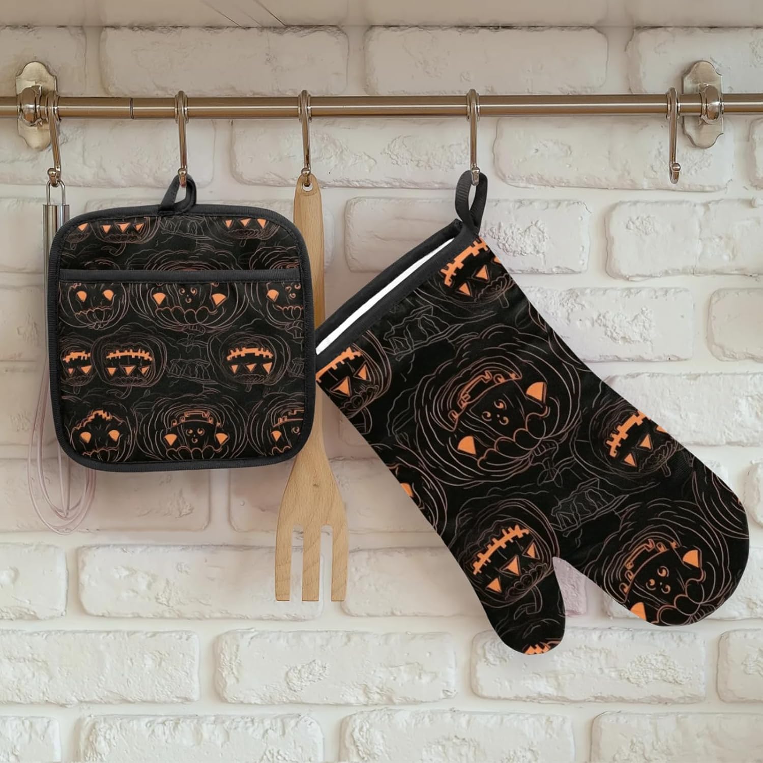 Scary Halloween Pumpkin Oven Mitt Set