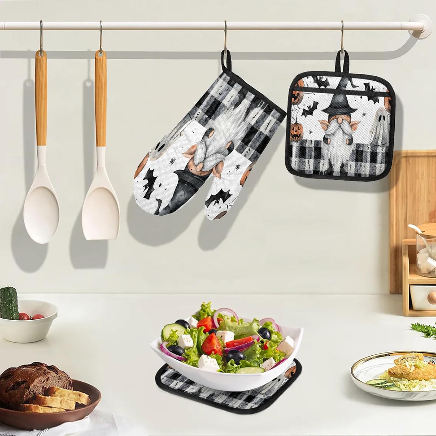 TropicalLife Gnomes Oven Mitts and Pot Holders 4 pcs Set