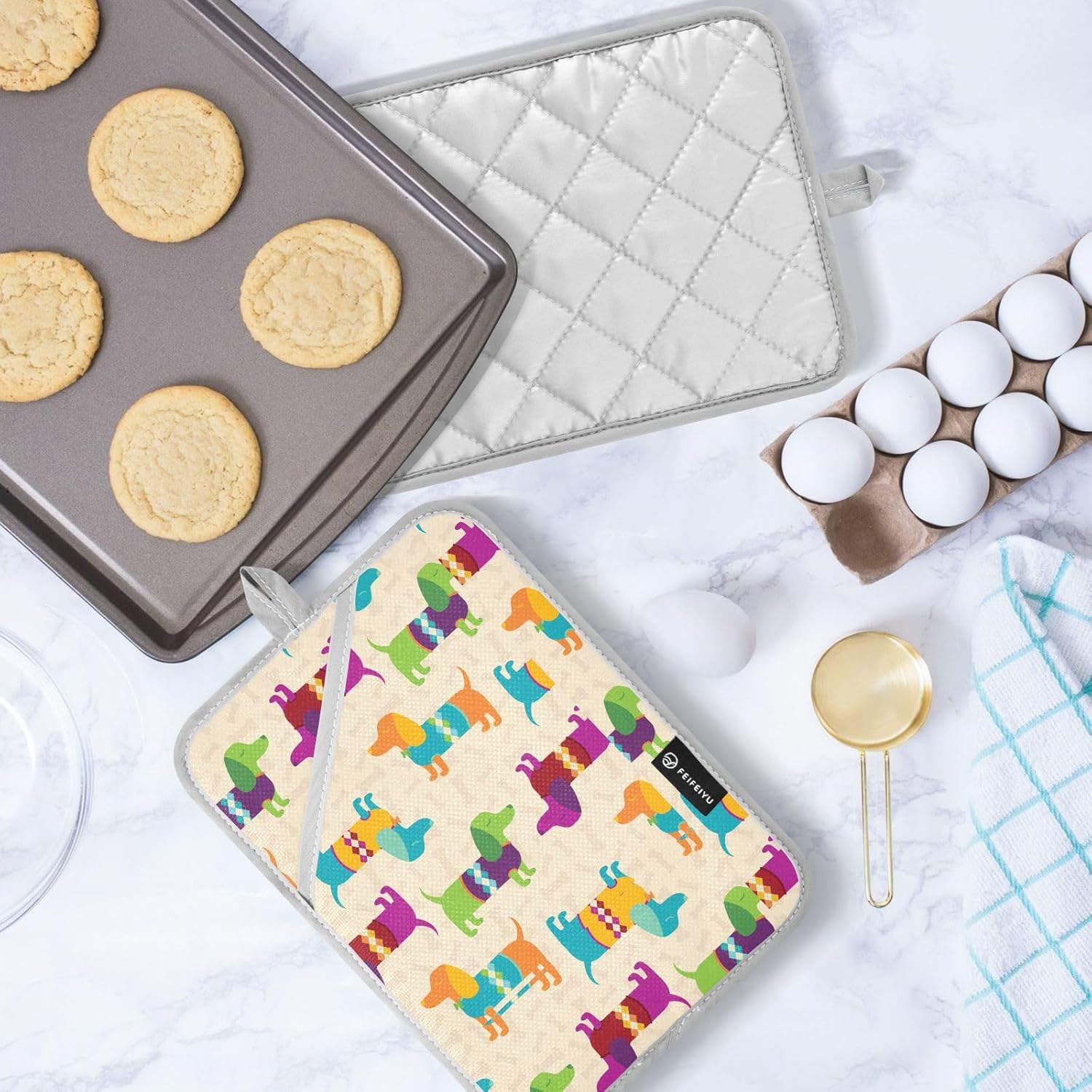 Dalgium Potholder Set - Heat-Resistant Oven mitt - Dachshund Design