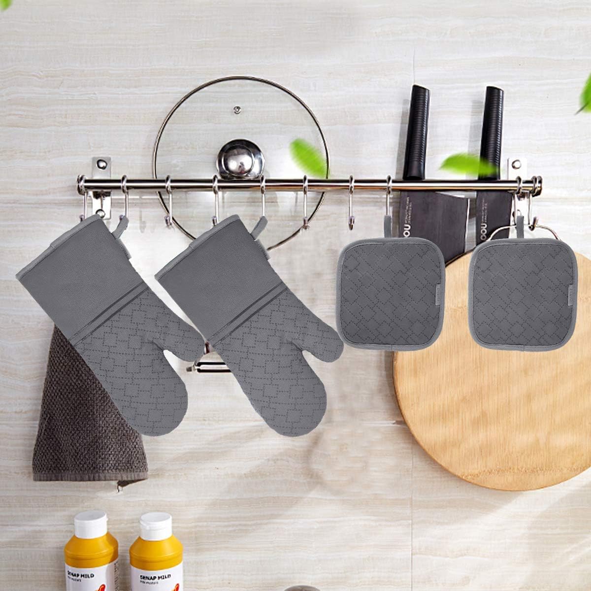 Tormays 4Pcs Oven Mitts Set with Heat Resistance and Non-Slip Design
