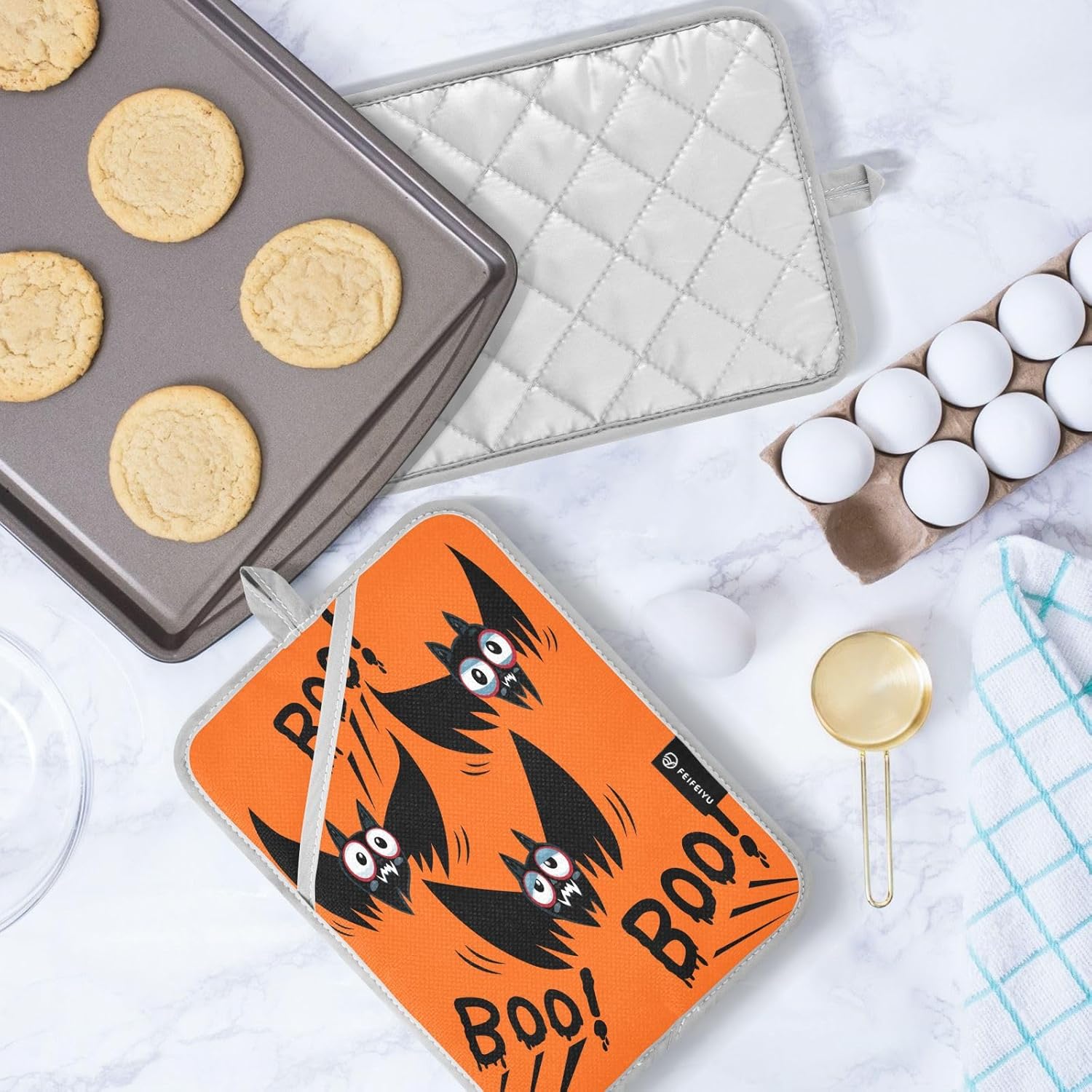 2-Piece Halloween Black Bat Potholders with Pockets 7x98in