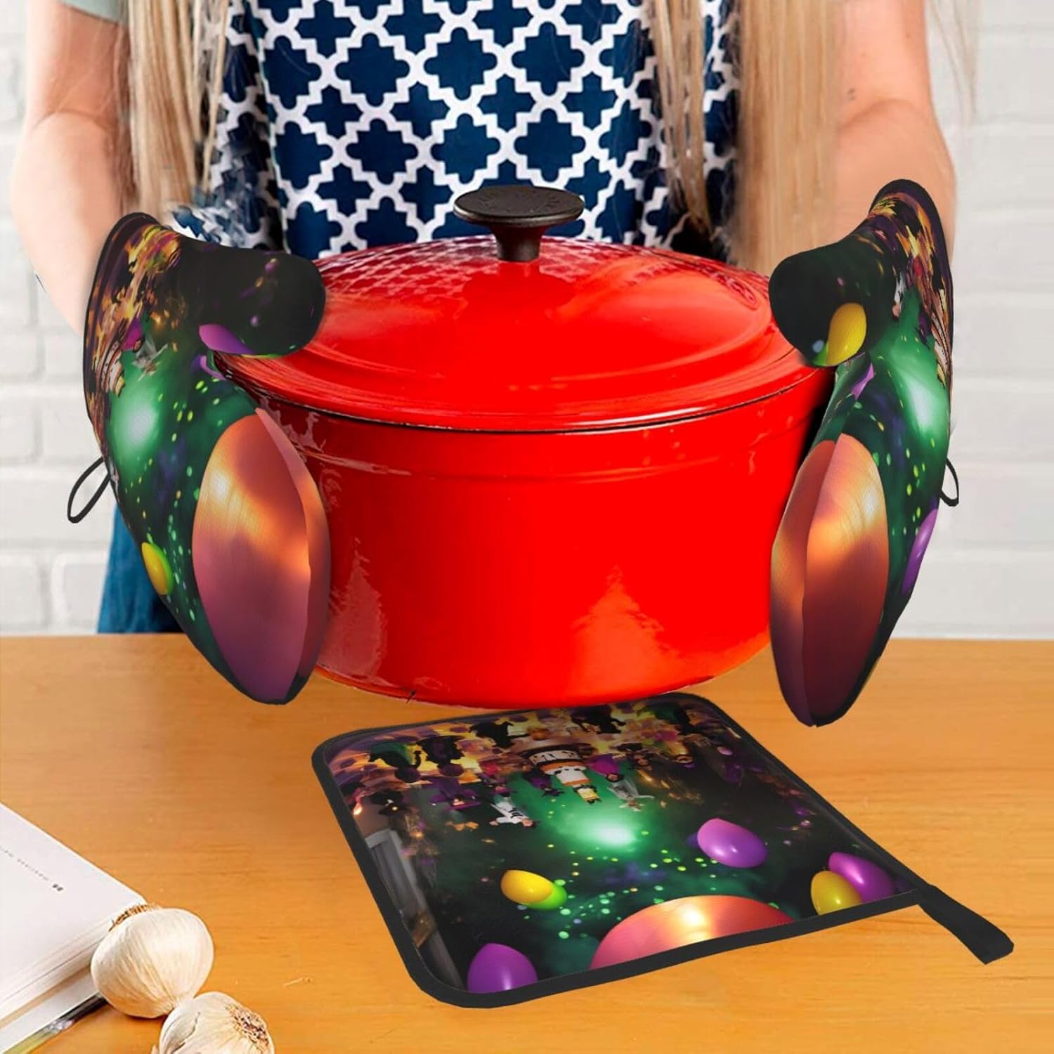 Halloween Party Oven Mitts and Pot Holders Set - Durable Heat Resistant Kitchen Gear
