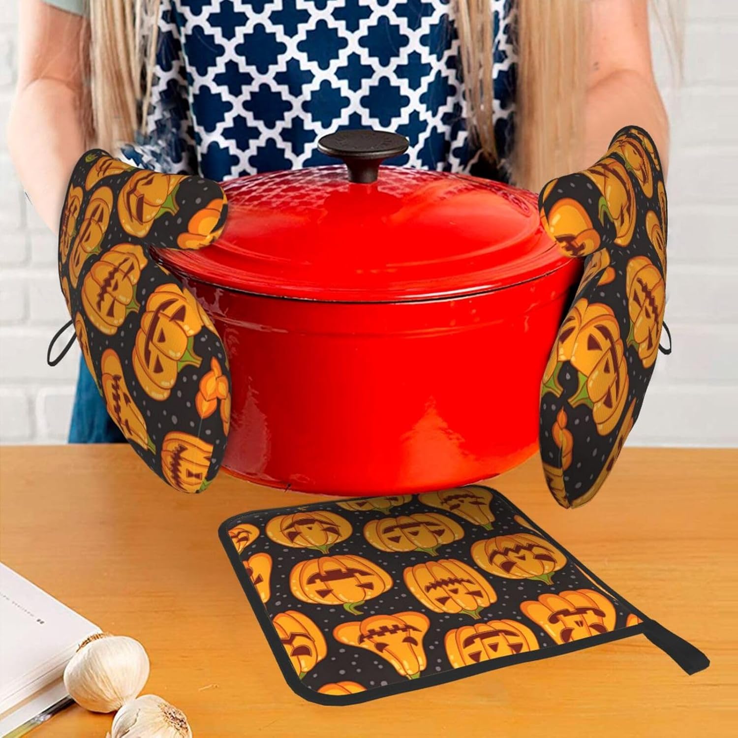 Halloween Pumpkin Patterns Oven Mitts and Pot Holders Heat-Resistant 3-Piece Set