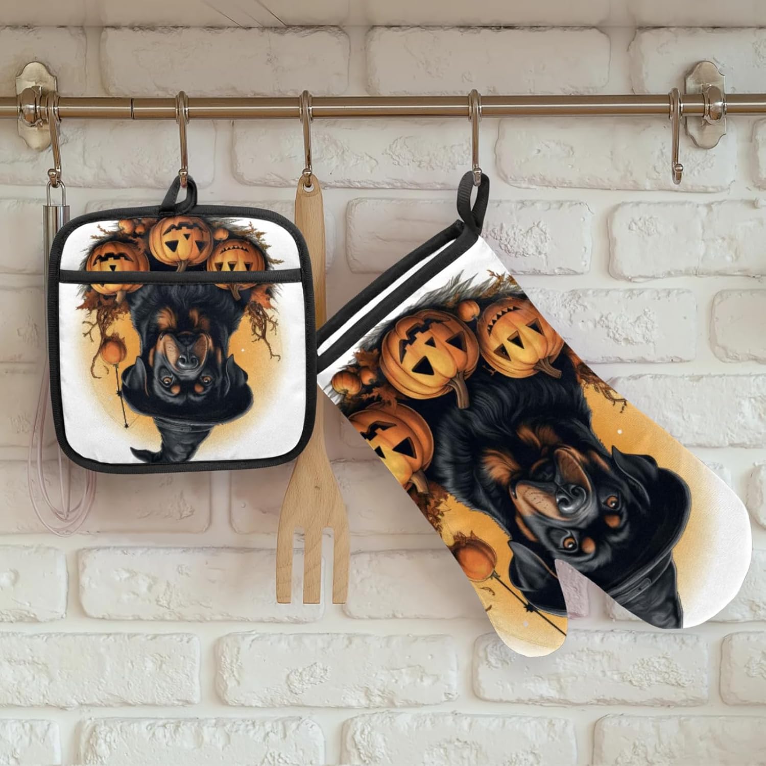 Trick or Treat Halloween Oven Mitt Set