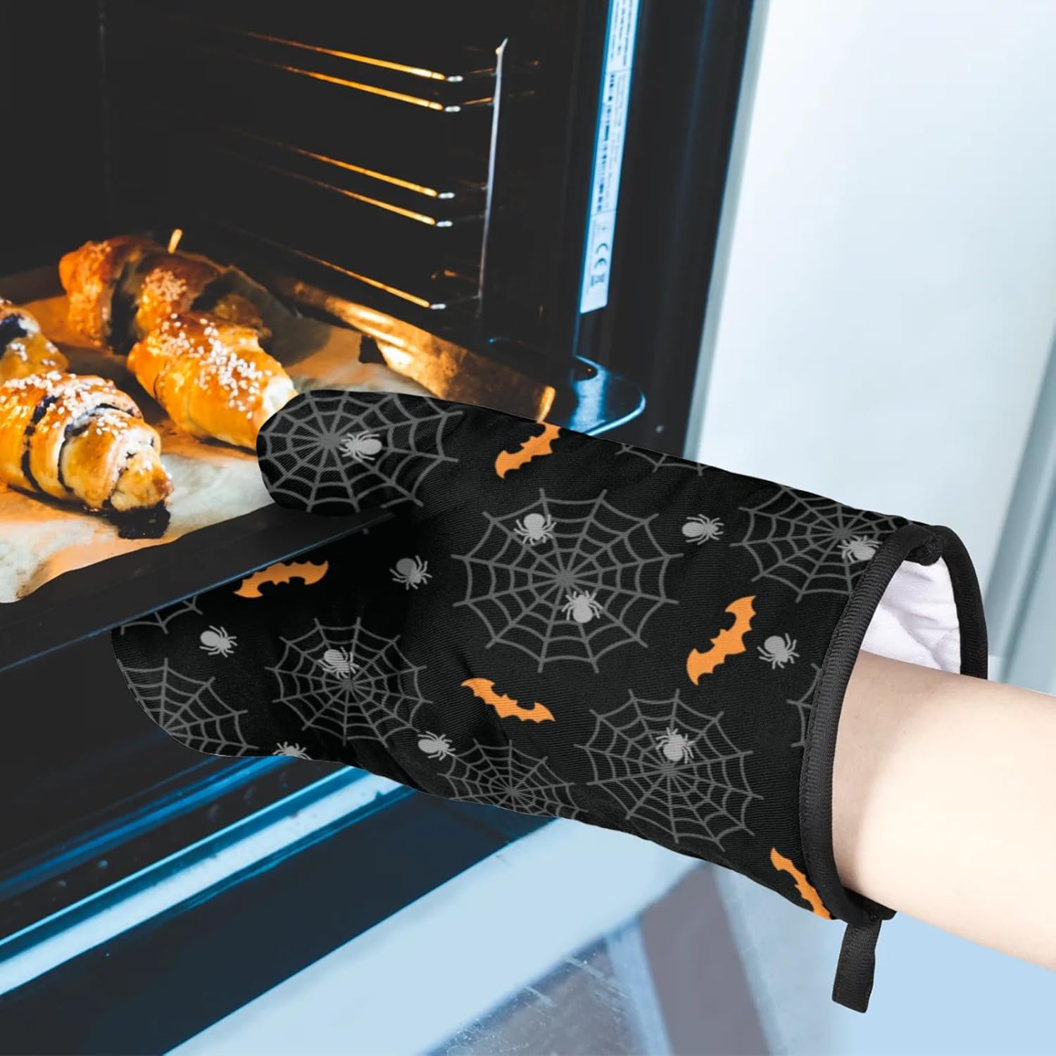 Aglebo Halloween Oven Mitts and Pot Holders Set of 2