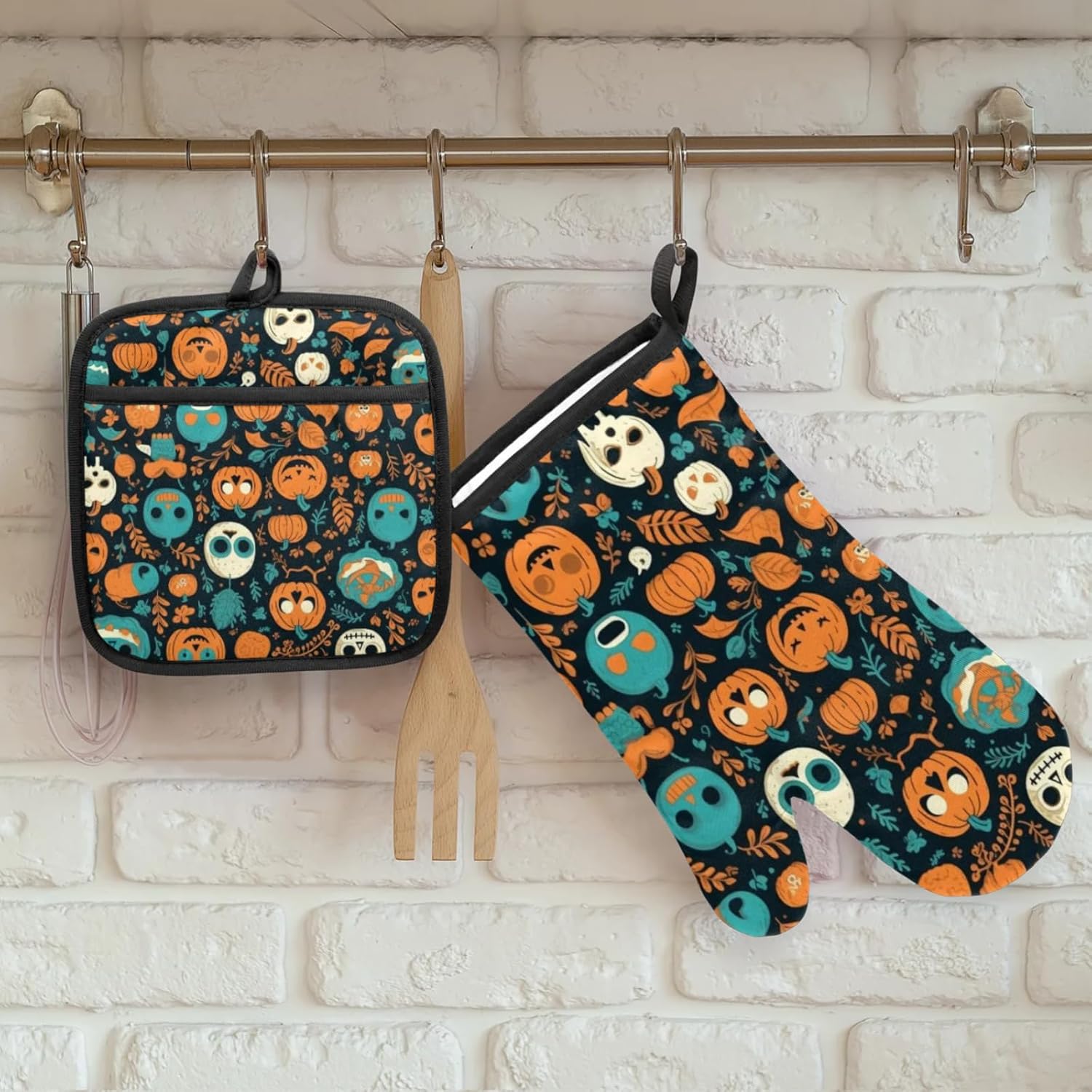 Halloween Ghost Oven Mitt Set
