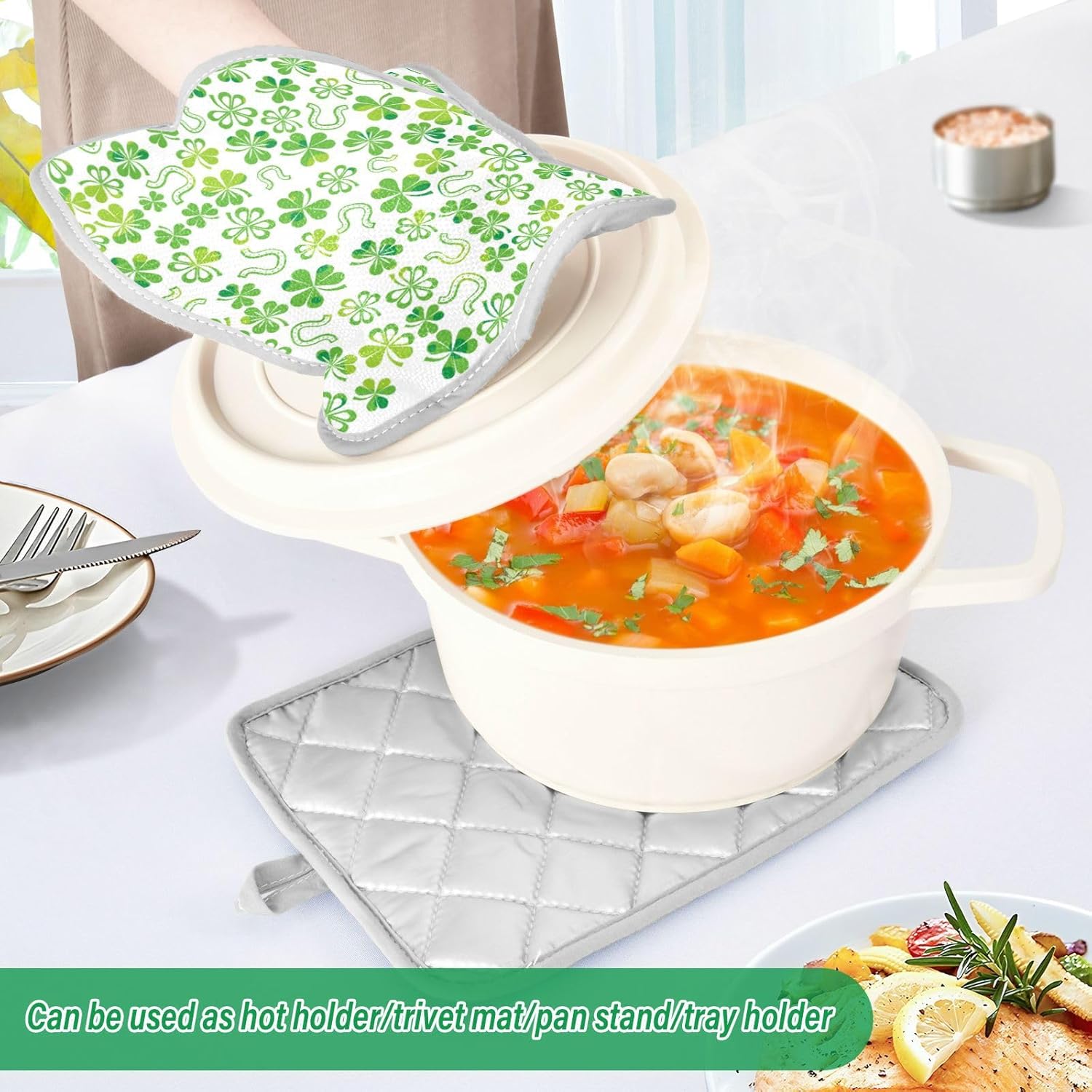 Heat-Resistant Shamrock Oven Mitt Set