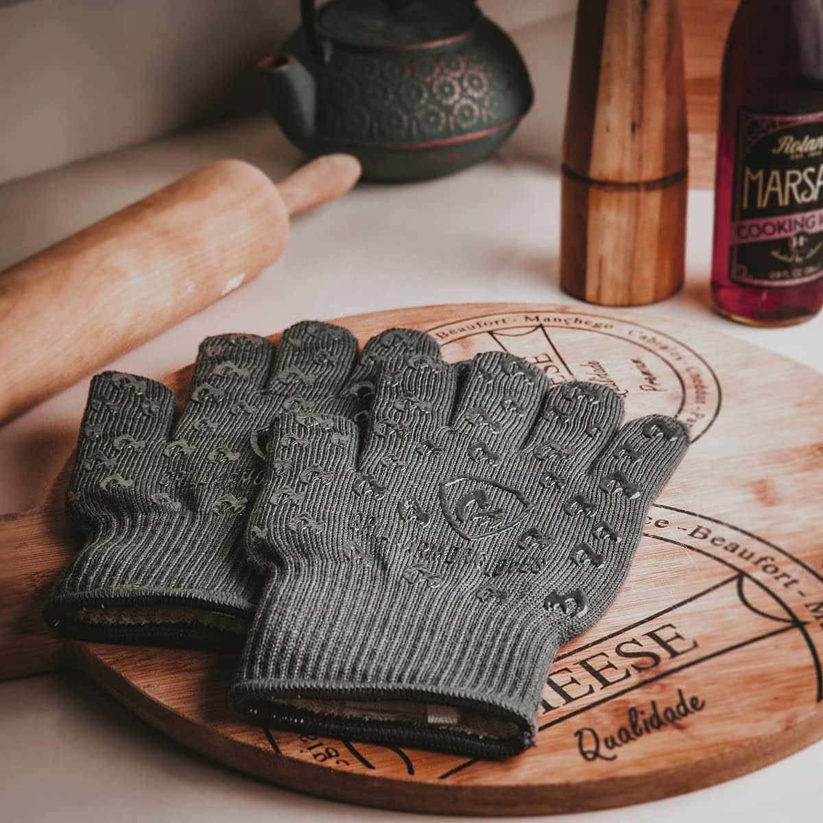 Thermal Oven Gloves for Extreme Heat Resistance