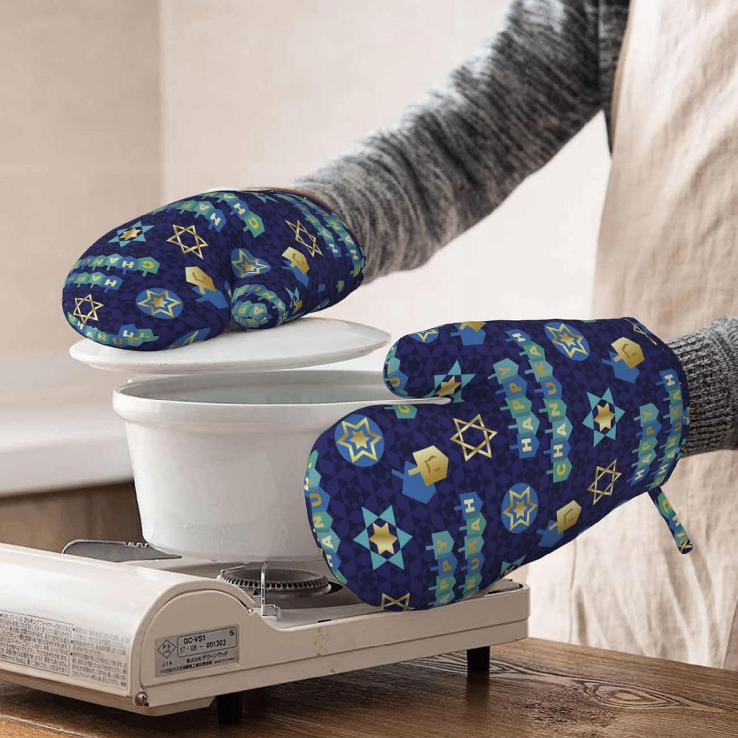 Happy Hanukkah Oven Mitts with Silicone Palm