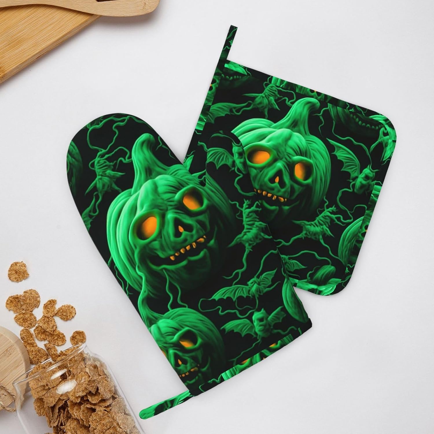2-Piece Heat-Resistant Oven Mitts Pot Holders Set Non-Slip Halloween-Theme