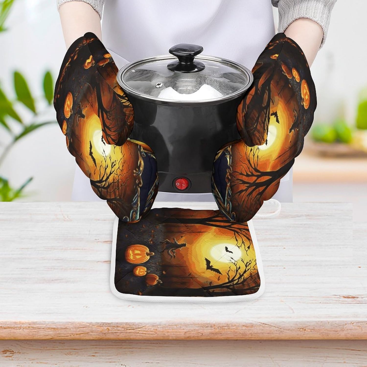 3-Piece Halloween Party Oven Mitts Pot Holders Set