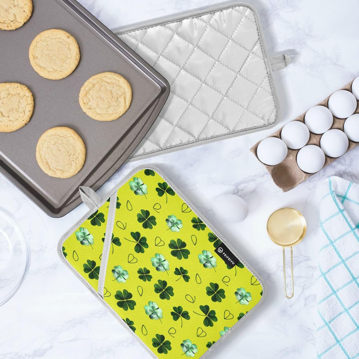 Kcldeci Green Clover Leaves 2Pack Heat Resistant Oven Mitts Potholders