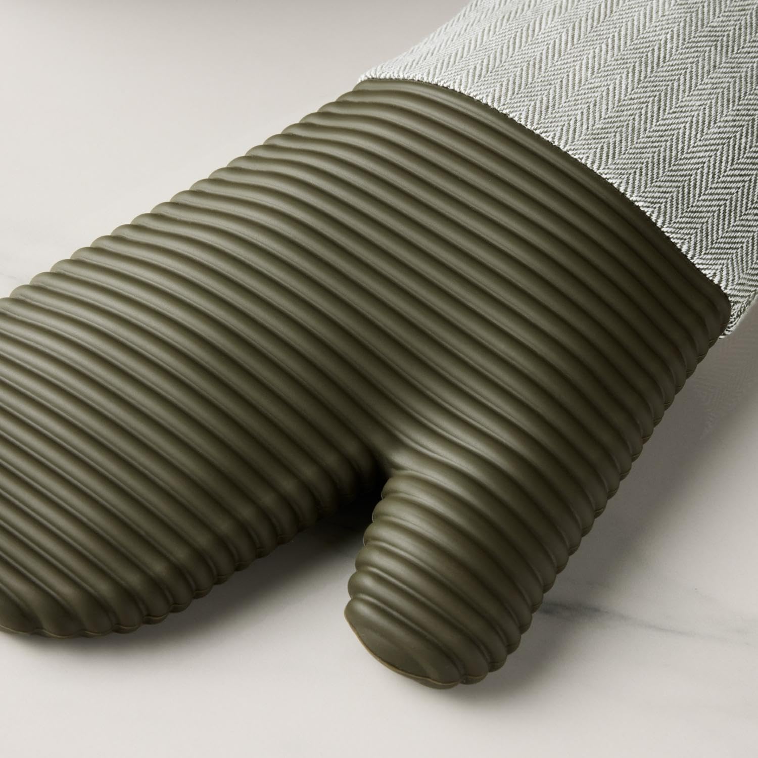Two-Piece Heat Resistant Silicone Oven Mitts Deep Forest Green 7x14