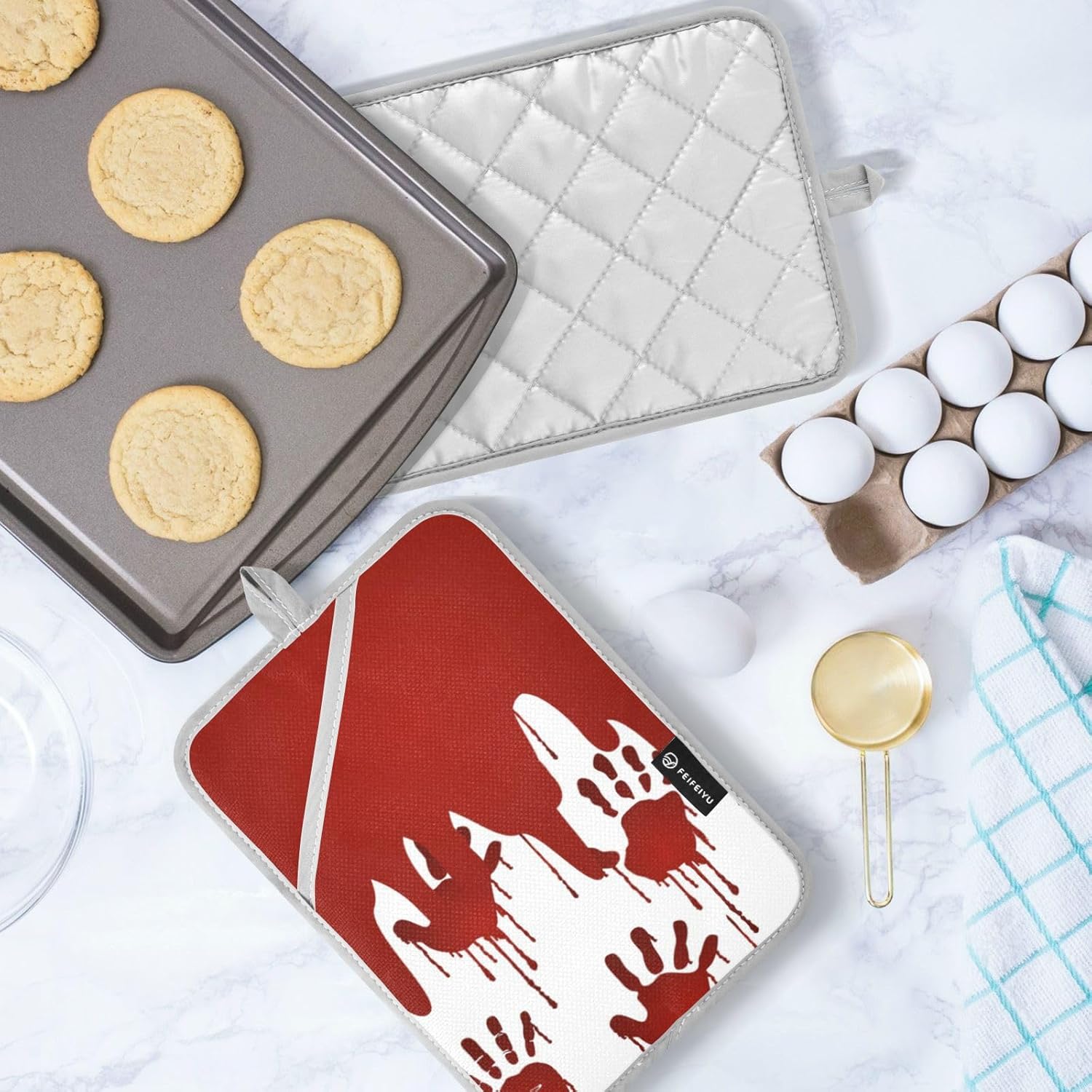 Ourvii 2-Piece Bloody Hand Print Pot Holder Set Heat Resistant Kitchen Pots