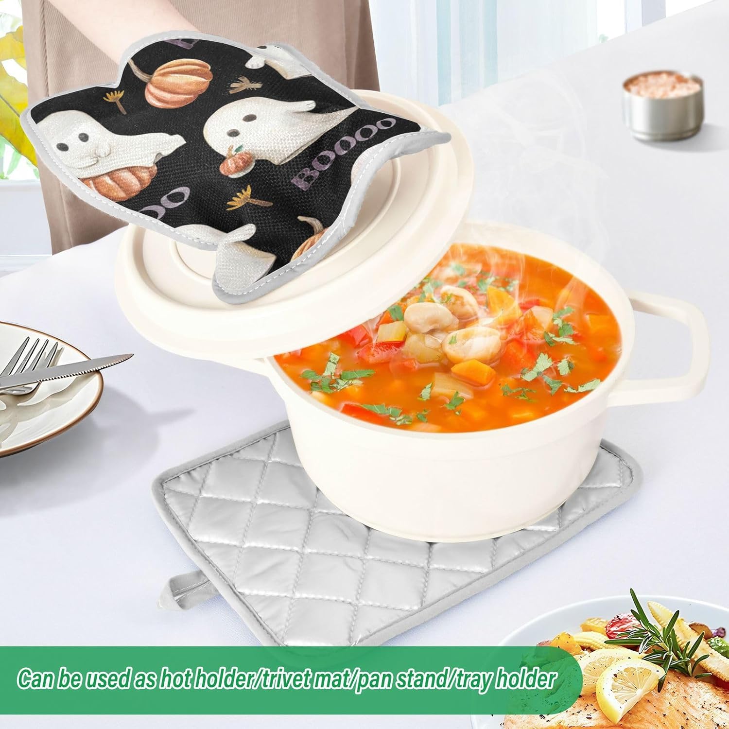 2Pcs Cute Halloween Pot Holder Set with Pockets and Non-Slip Design