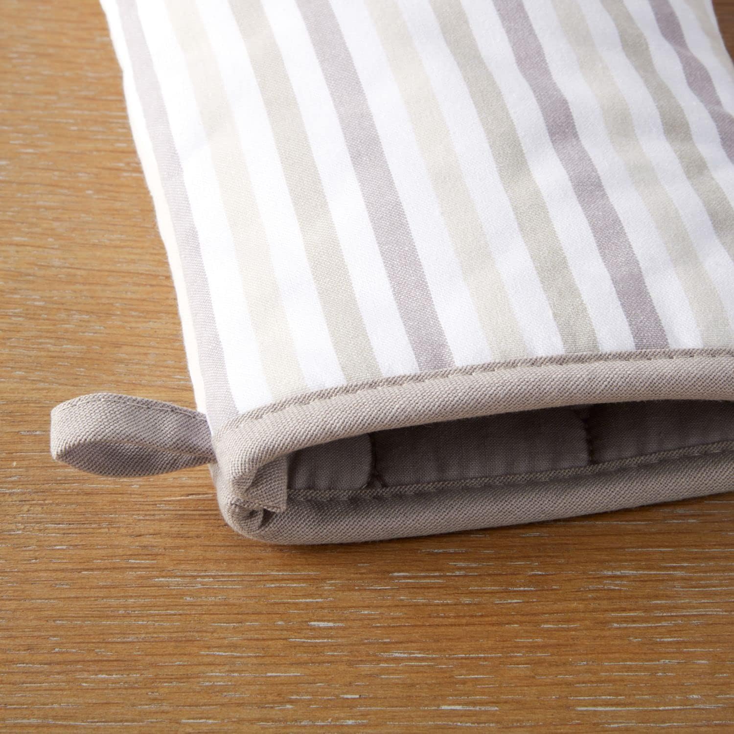 Martha Stewart Daisy Stripe Oven Mitts Set
