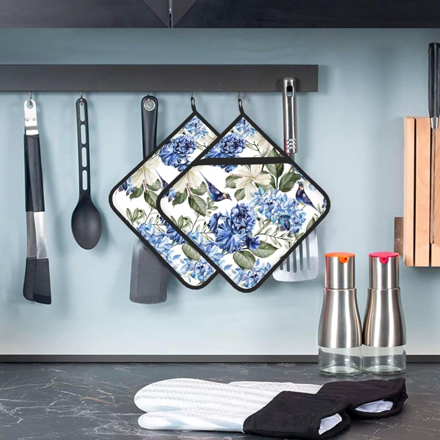 Heat-Resistant Perfect for Kitchen - Water proof Oven Mitts