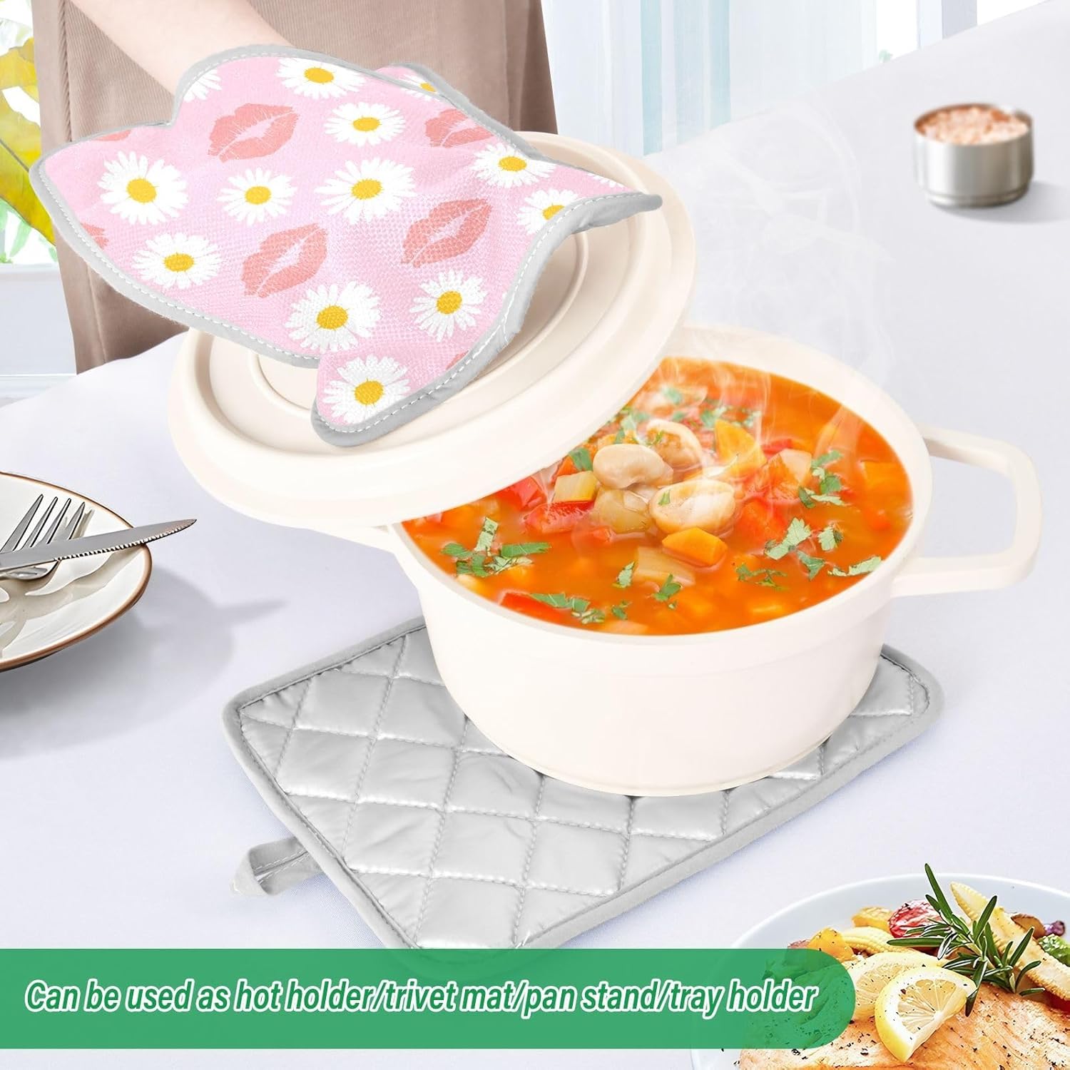 KCldeci Chamomile Heat-Resistant Potholders Set of 2