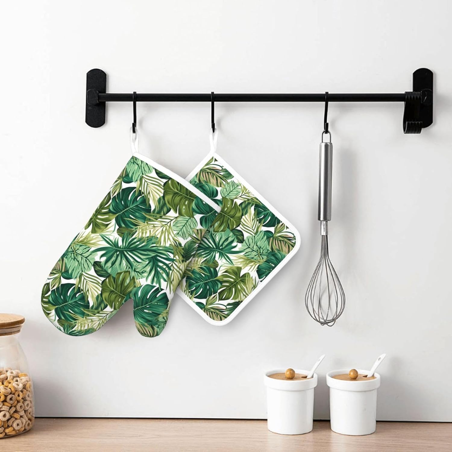Oven Mitts and Potholders - Heat-Resistant